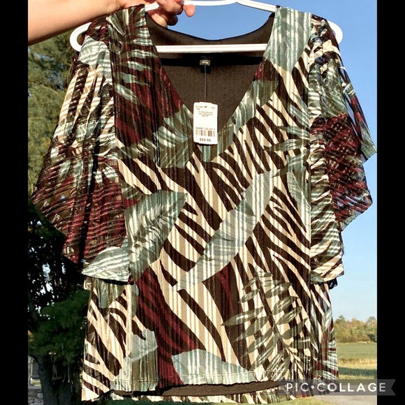 Le Chateau top - Picture 1 of 4